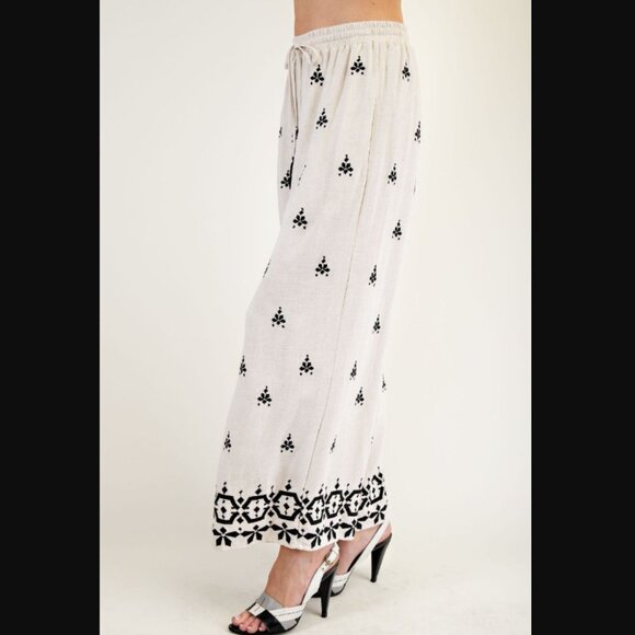 531 EASEL Oatmeal Poly Linen Wide Leg Patterned Pants - Picture 2 of 3